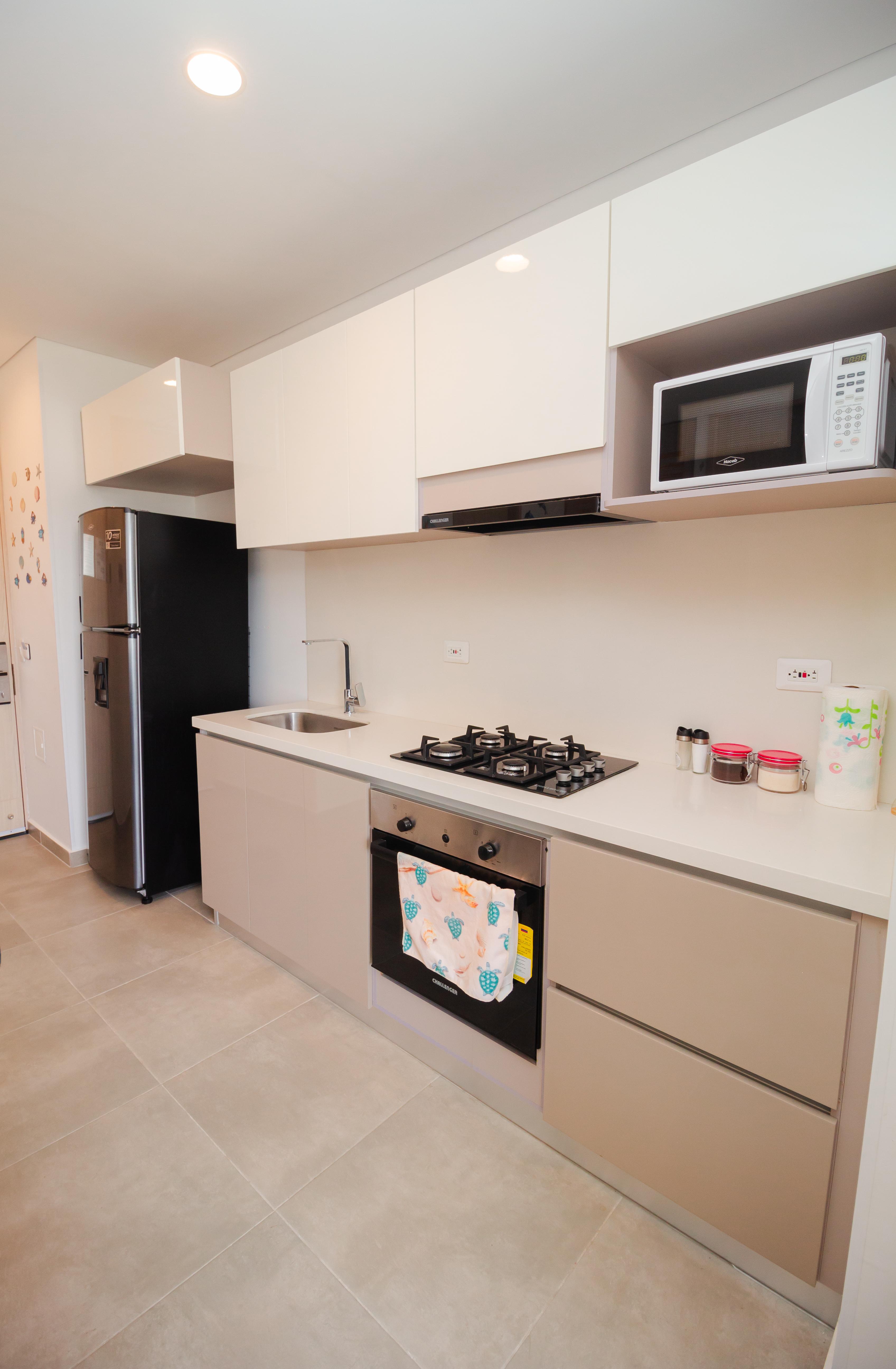 Salguero Suites apto 714 con balcon y vista a las montañas