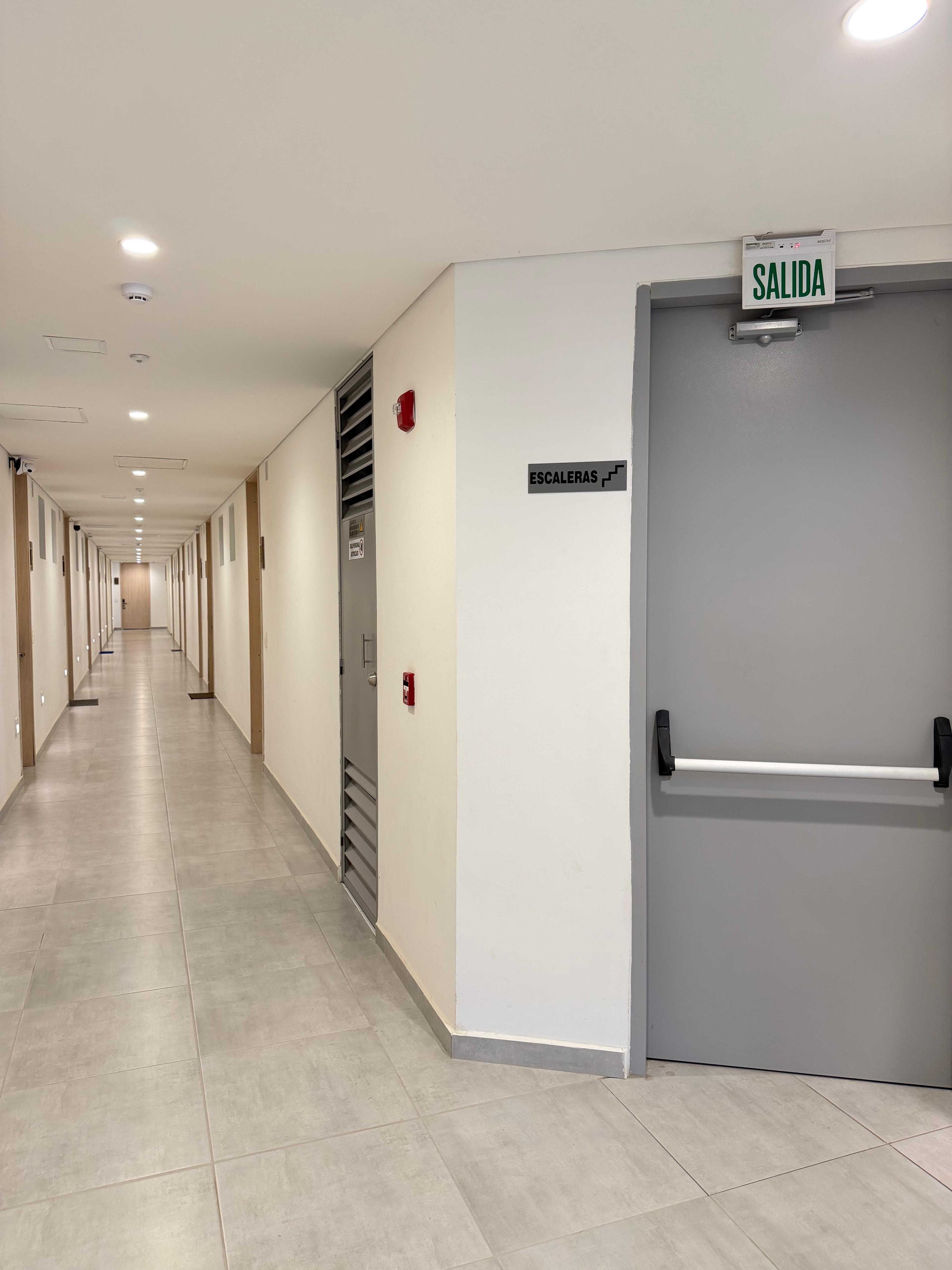 Salguero Suites apto 410 con vista lateral al mar y a 200 mts de la playa photo 31