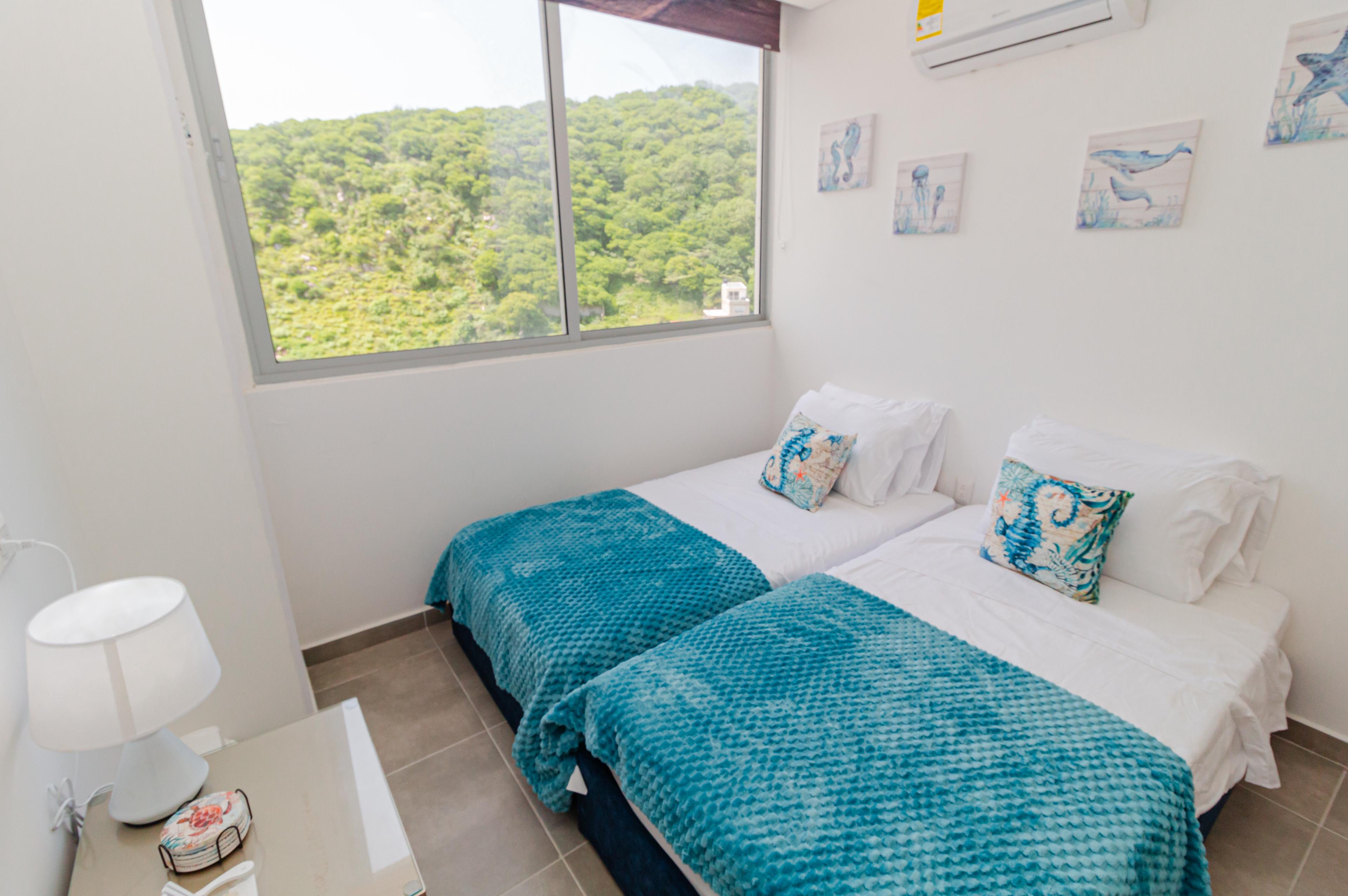 Salguero Suites apto 714 con balcon y vista a las montañas photo 6